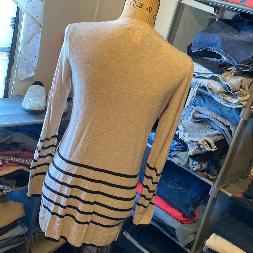 Victoria’s Secret cardigan sweater size women’s small - Picture 9 of 11